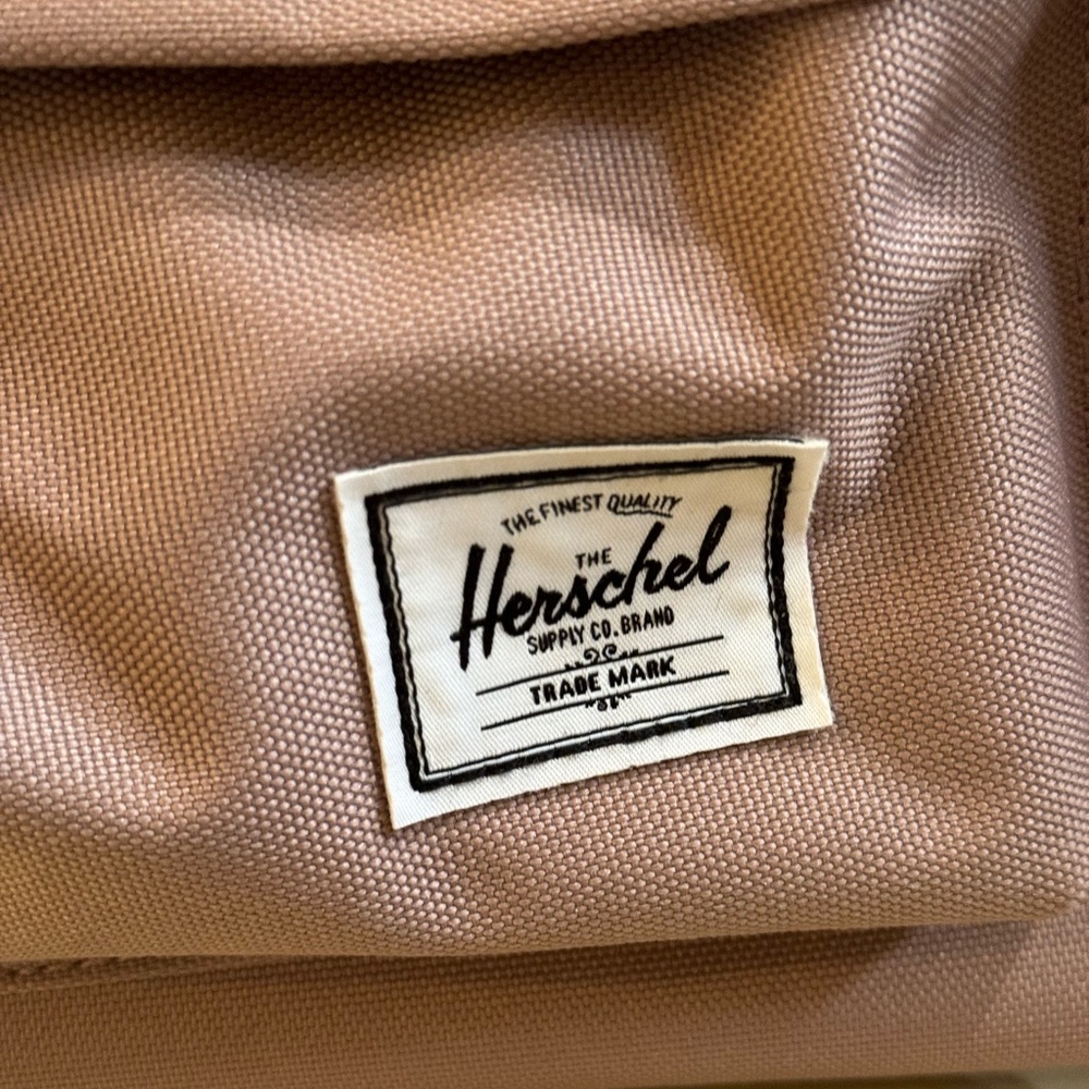 Herschel Backpack - Picture 3 of 12
